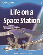 Life on a Space Station #1 + ყუთი